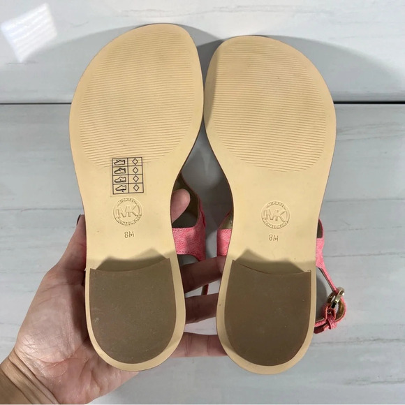 Michael Kors Plate Flat Thong Sandal Color Tea Rose Monogram Womens Size 8 - Picture 8 of 12